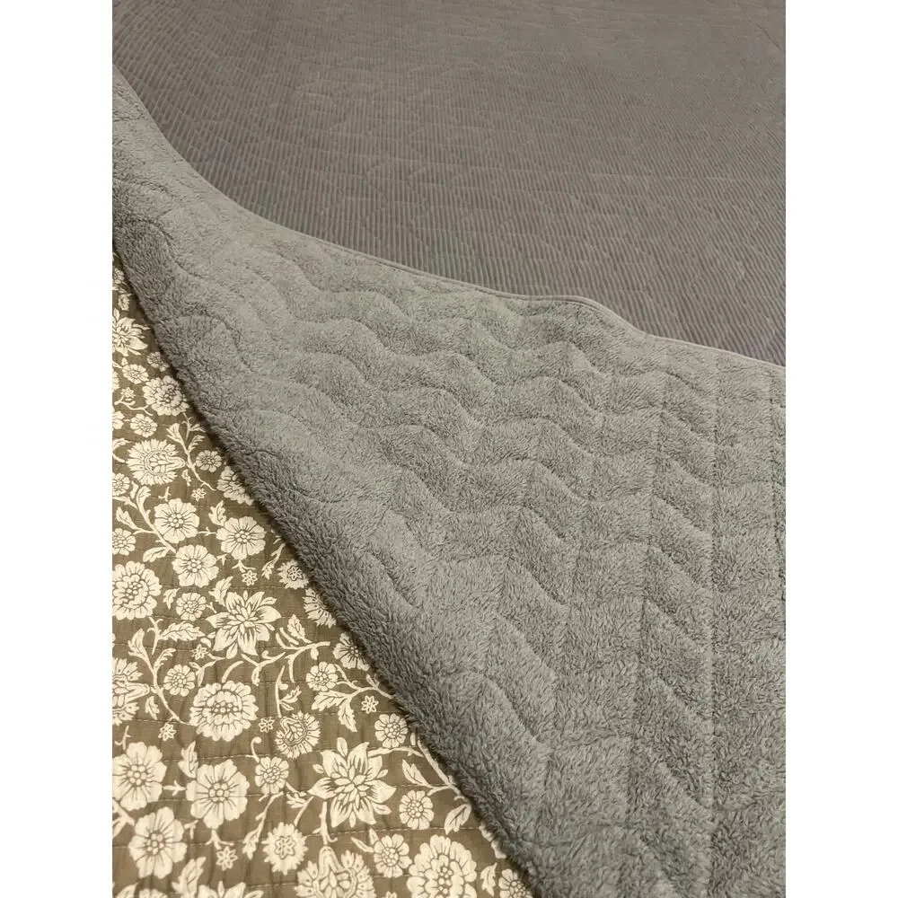 Koolaburra By‎ UGG Crystelle Gaux Fur Blanket In Gray 90x106 King Size